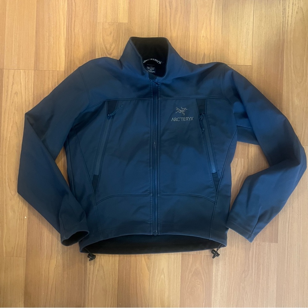 Gamma SV jacket. Made in Canada. Softshell